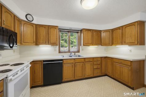 143 Fitzgerald Drive East Hartford CT 06118