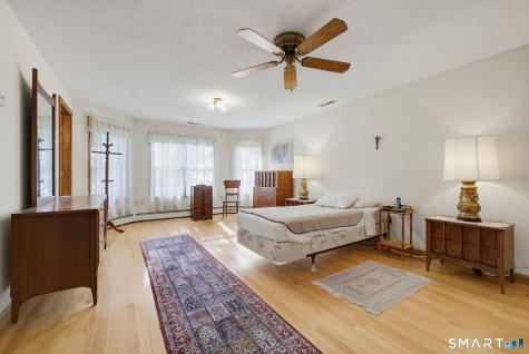 143 Fitzgerald Drive East Hartford CT 06118