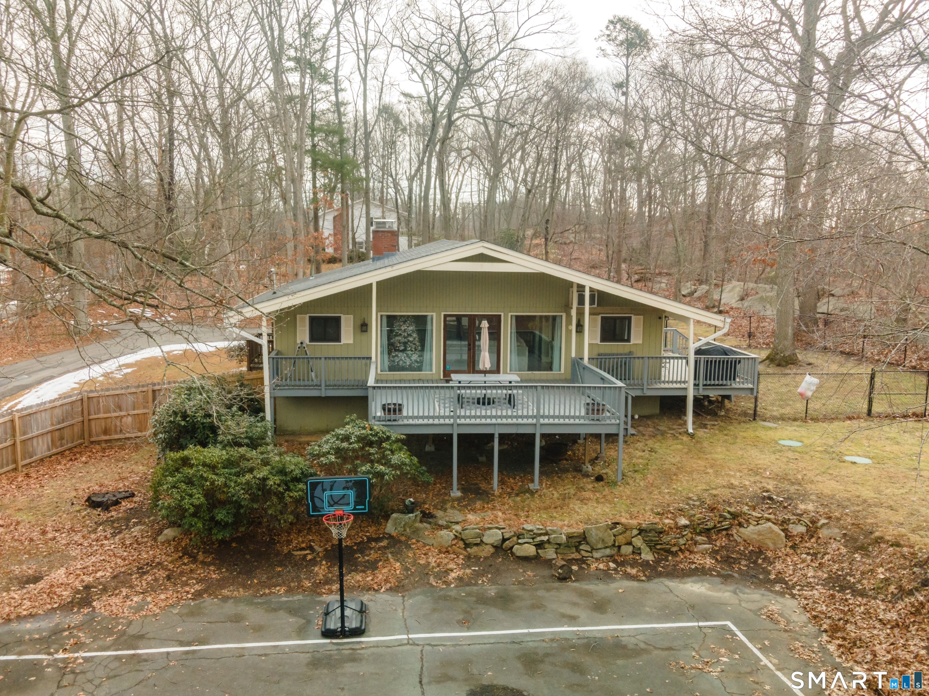 39 Inchcliffe Drive Ledyard CT 06335