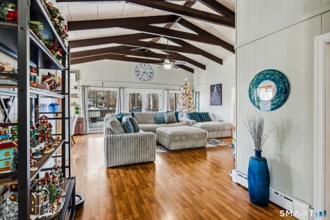 39 Inchcliffe Drive Ledyard CT 06335