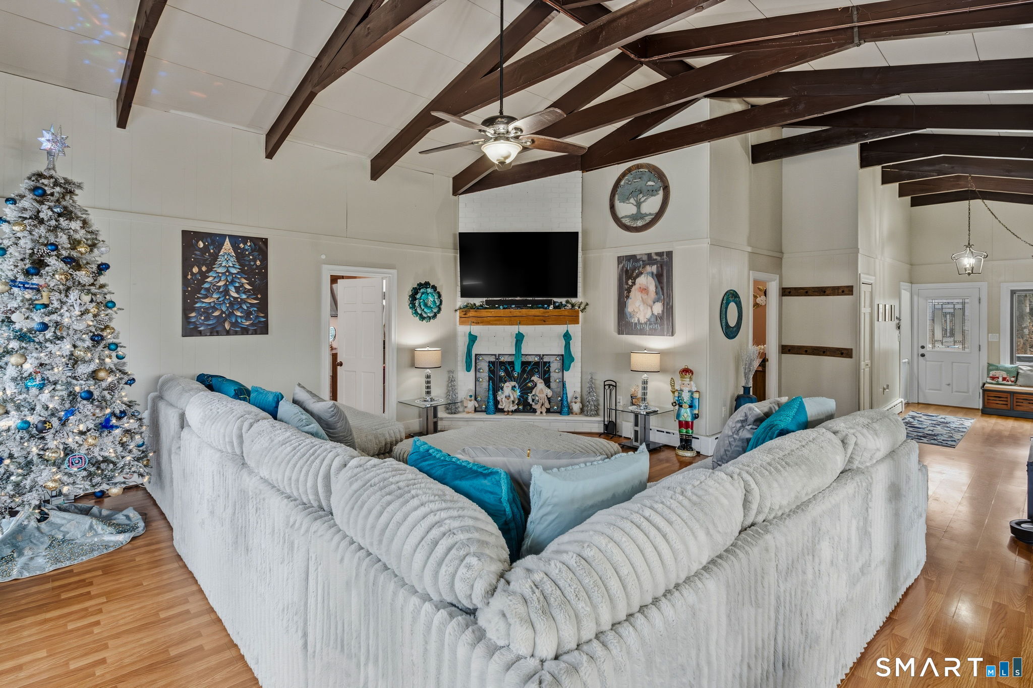 39 Inchcliffe Drive Ledyard CT 06335