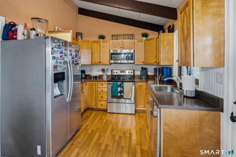 39 Inchcliffe Drive Ledyard CT 06335