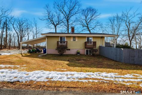 39 Inchcliffe Drive Ledyard CT 06335