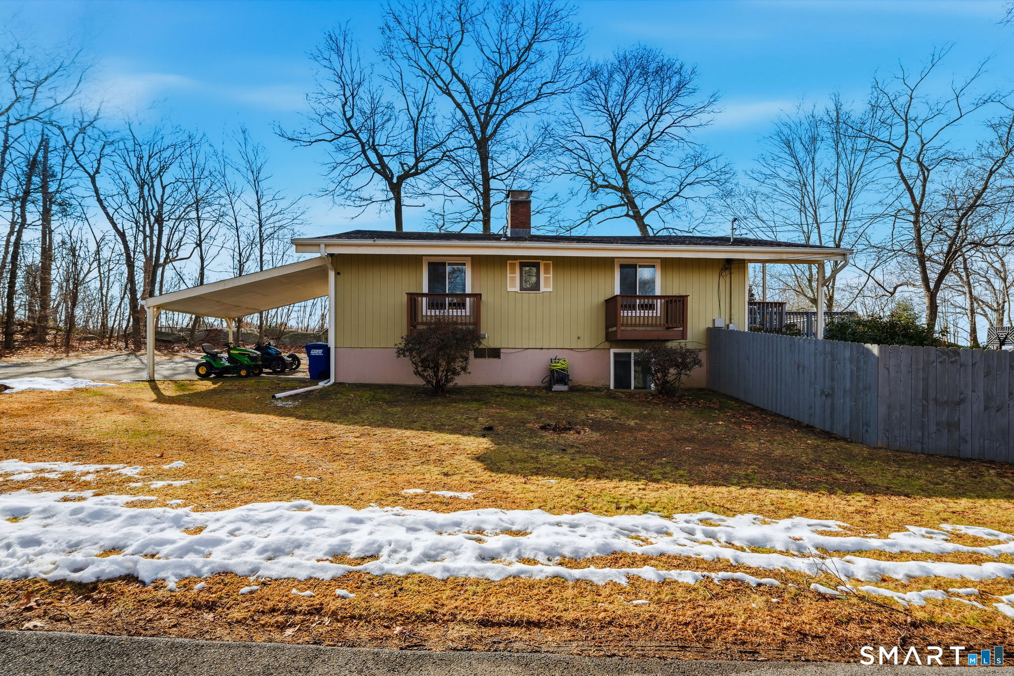 39 Inchcliffe Drive Ledyard CT 06335