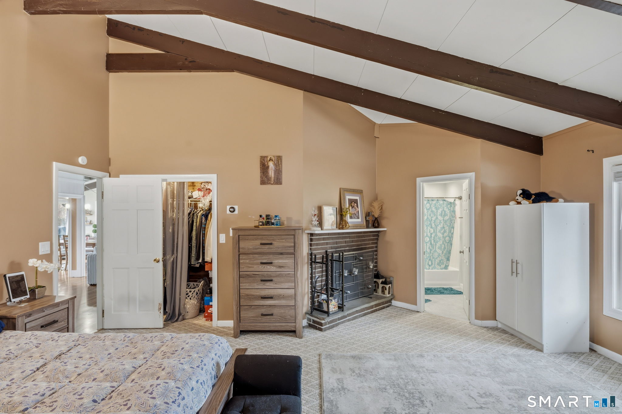 39 Inchcliffe Drive Ledyard CT 06335