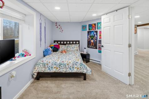 39 Inchcliffe Drive Ledyard CT 06335