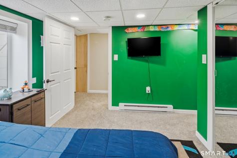 39 Inchcliffe Drive Ledyard CT 06335