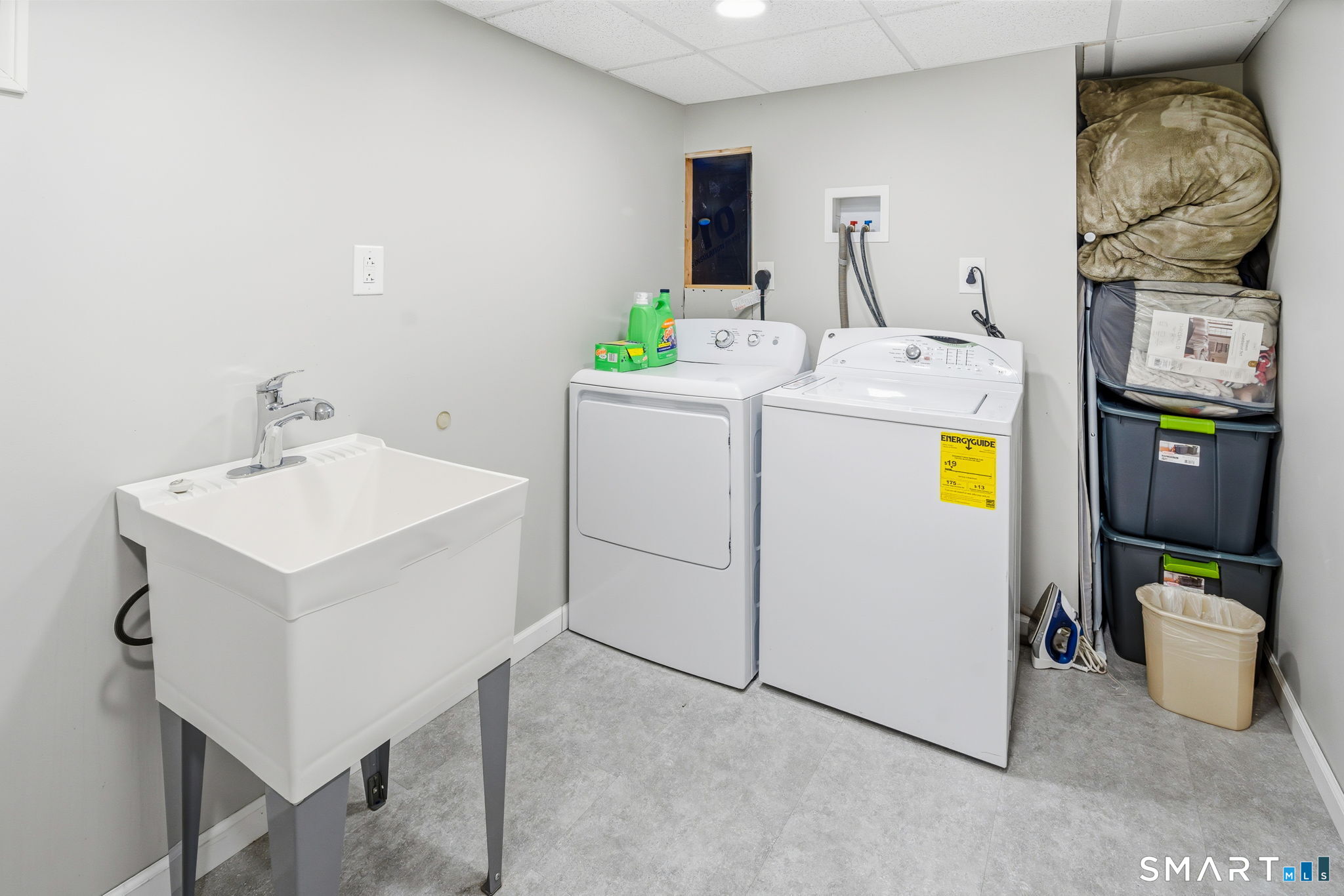 39 Inchcliffe Drive Ledyard CT 06335