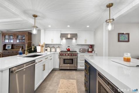28 Macarthur Road North Haven CT 06473