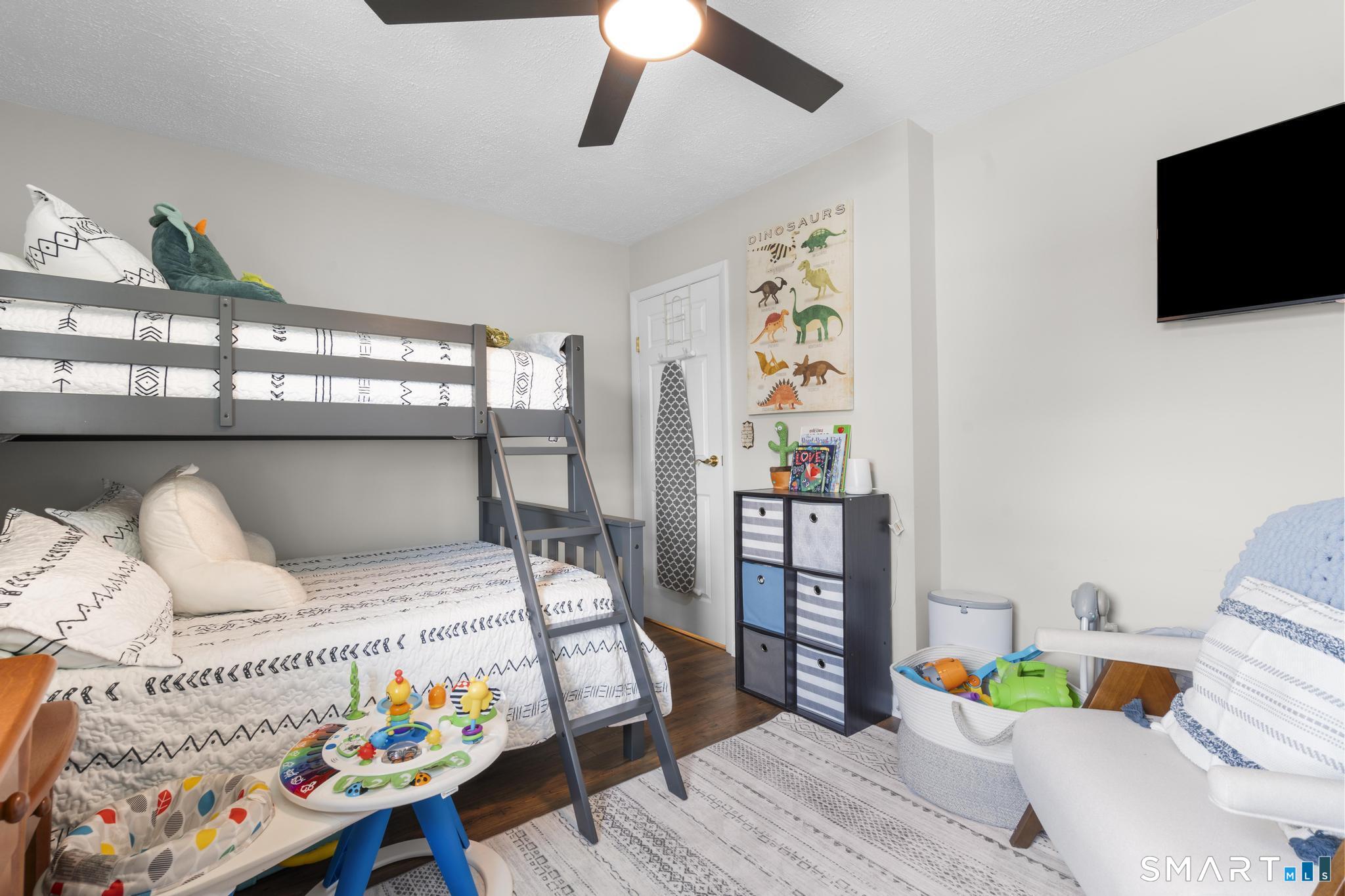 28 Macarthur Road North Haven CT 06473