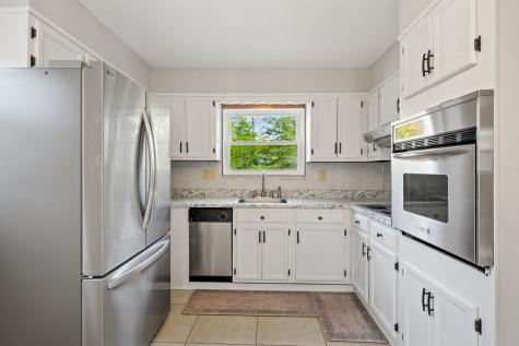 107 Woodhouse Avenue North Branford CT 06472