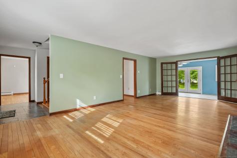 107 Woodhouse Avenue North Branford CT 06472