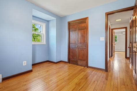 107 Woodhouse Avenue North Branford CT 06472