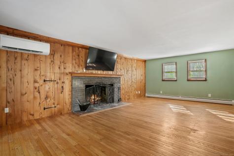 107 Woodhouse Avenue North Branford CT 06472