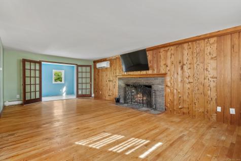 107 Woodhouse Avenue North Branford CT 06472