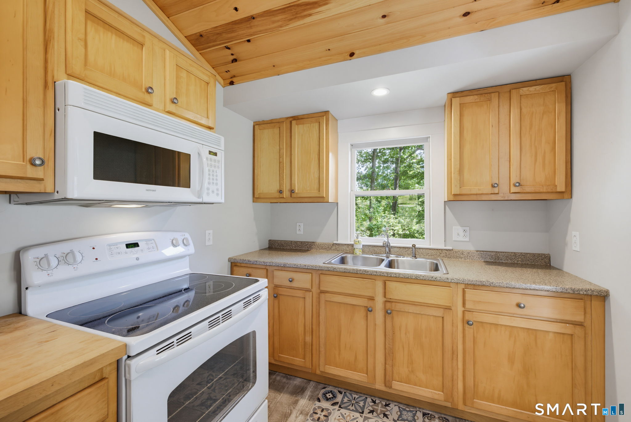26 Wildwood Road East Haddam CT 06415