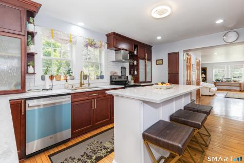 816 Woodruff Road Orange CT 06477