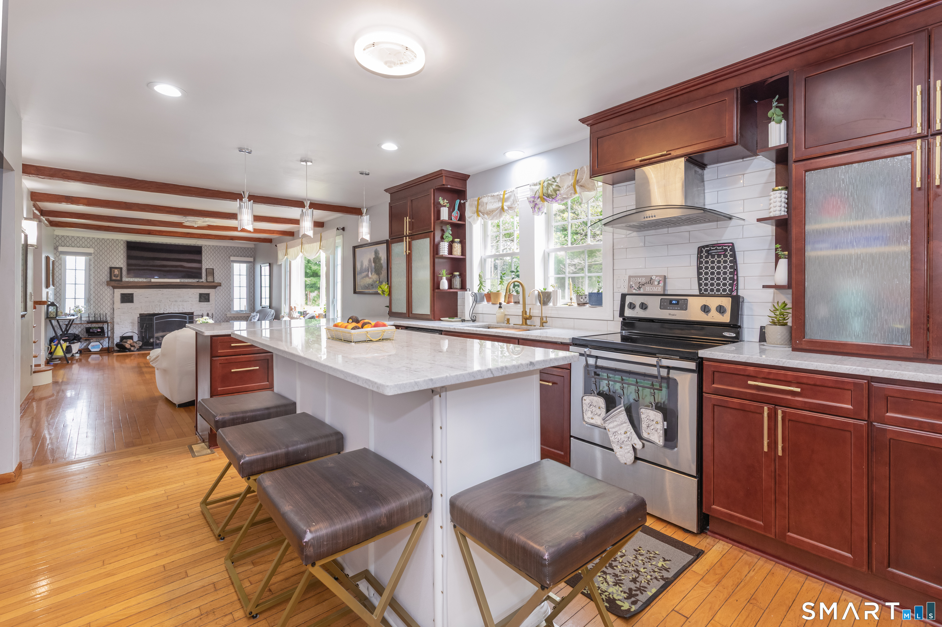816 Woodruff Road Orange CT 06477