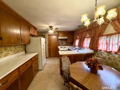 401 Round Hill Road Salem CT 06420