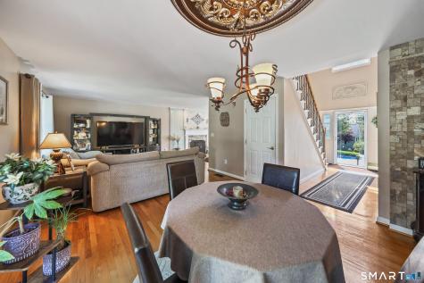10 Fawn Meadow Drive Naugatuck CT 06770