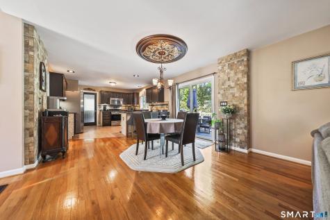 10 Fawn Meadow Drive Naugatuck CT 06770