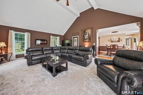10 Fawn Meadow Drive Naugatuck CT 06770