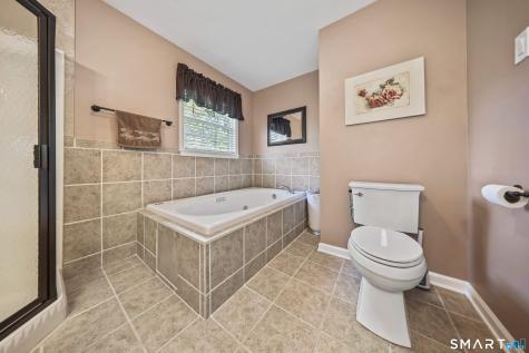 10 Fawn Meadow Drive Naugatuck CT 06770