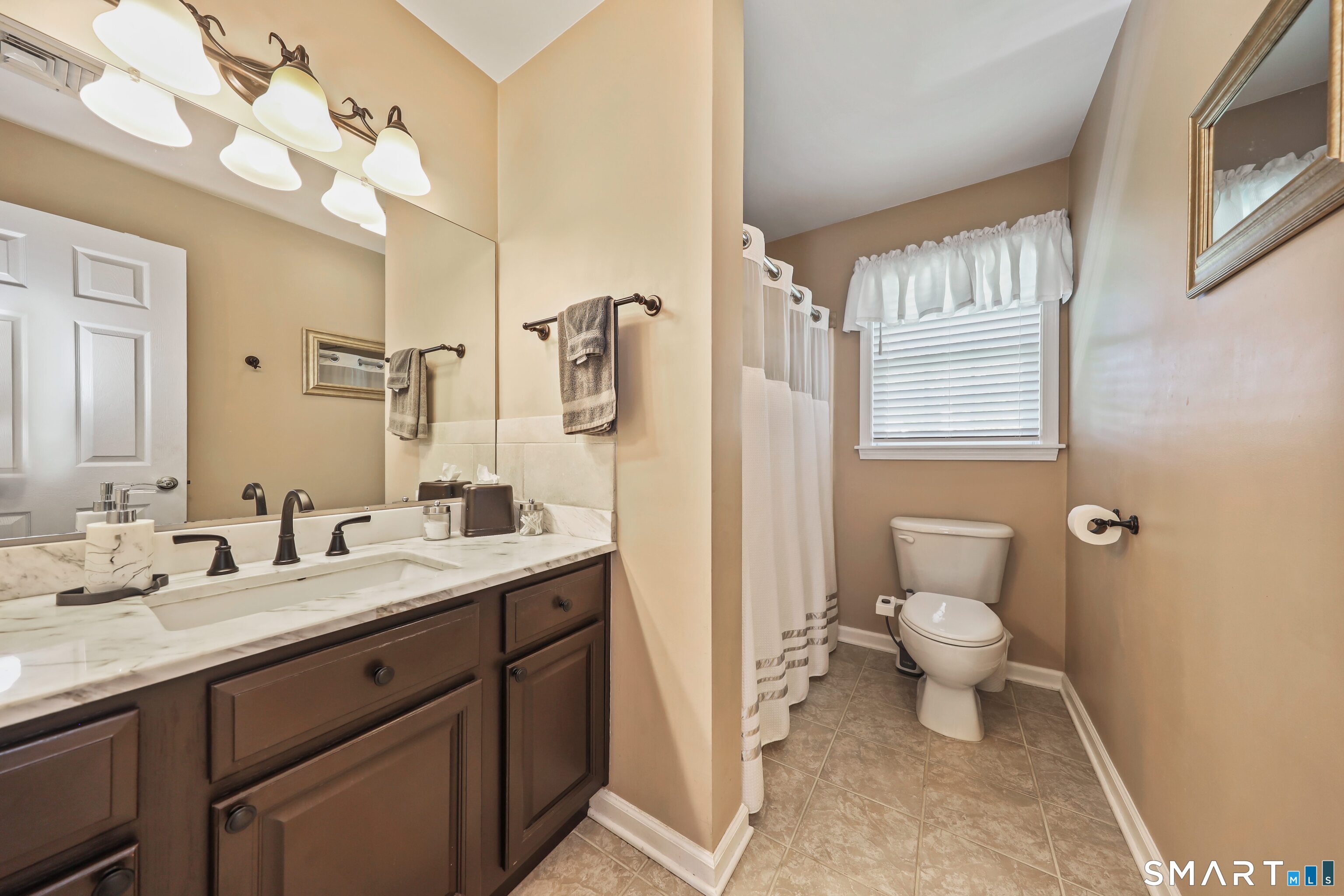 10 Fawn Meadow Drive Naugatuck CT 06770
