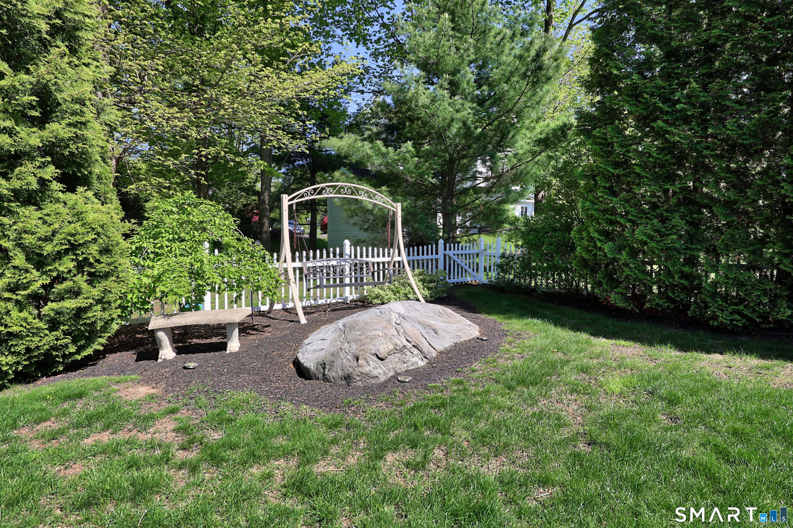 10 Fawn Meadow Drive Naugatuck CT 06770