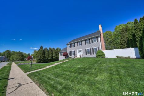 10 Fawn Meadow Drive Naugatuck CT 06770