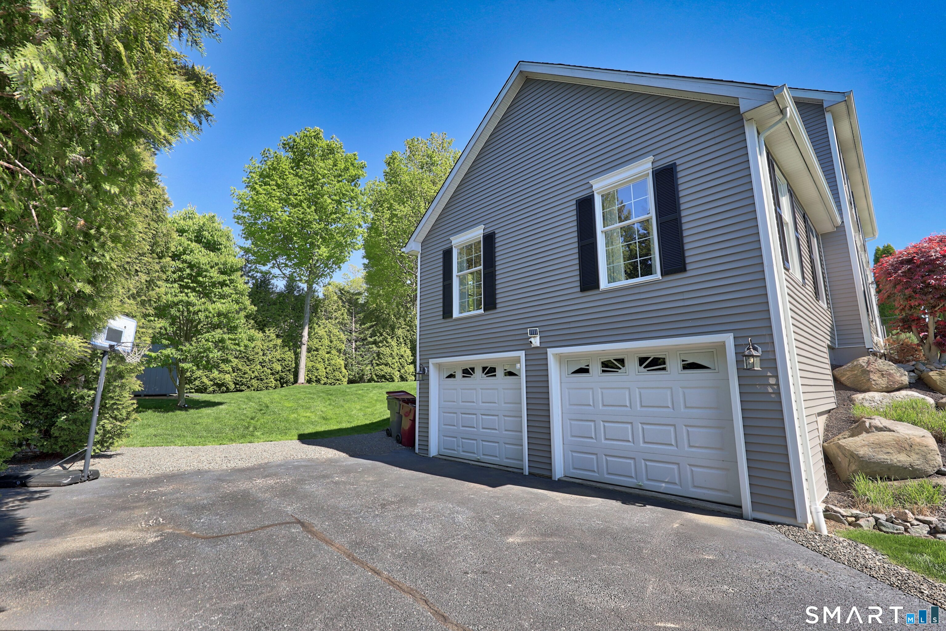10 Fawn Meadow Drive Naugatuck CT 06770