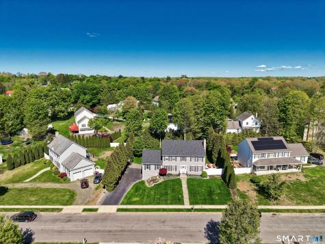 10 Fawn Meadow Drive Naugatuck CT 06770