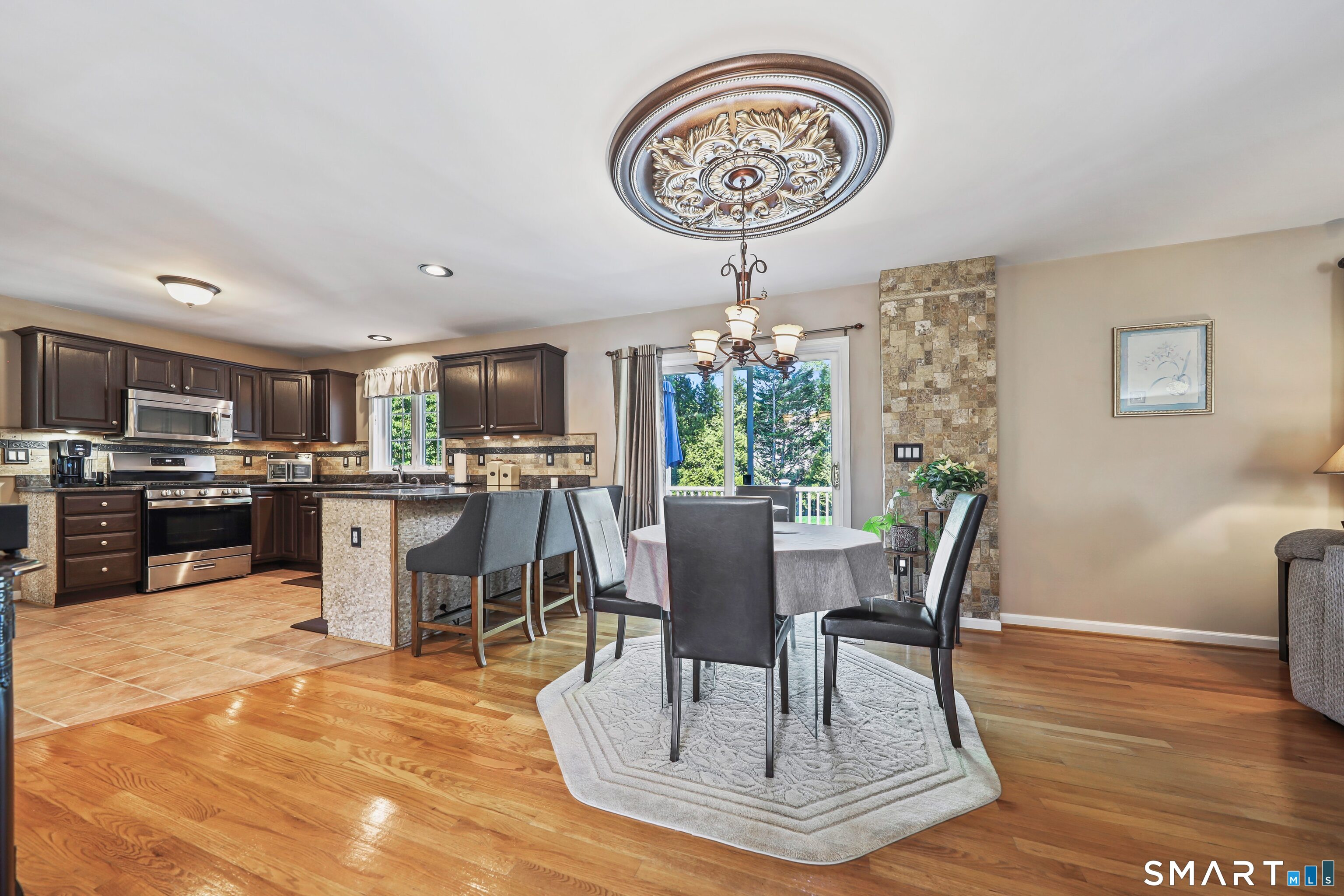 10 Fawn Meadow Drive Naugatuck CT 06770