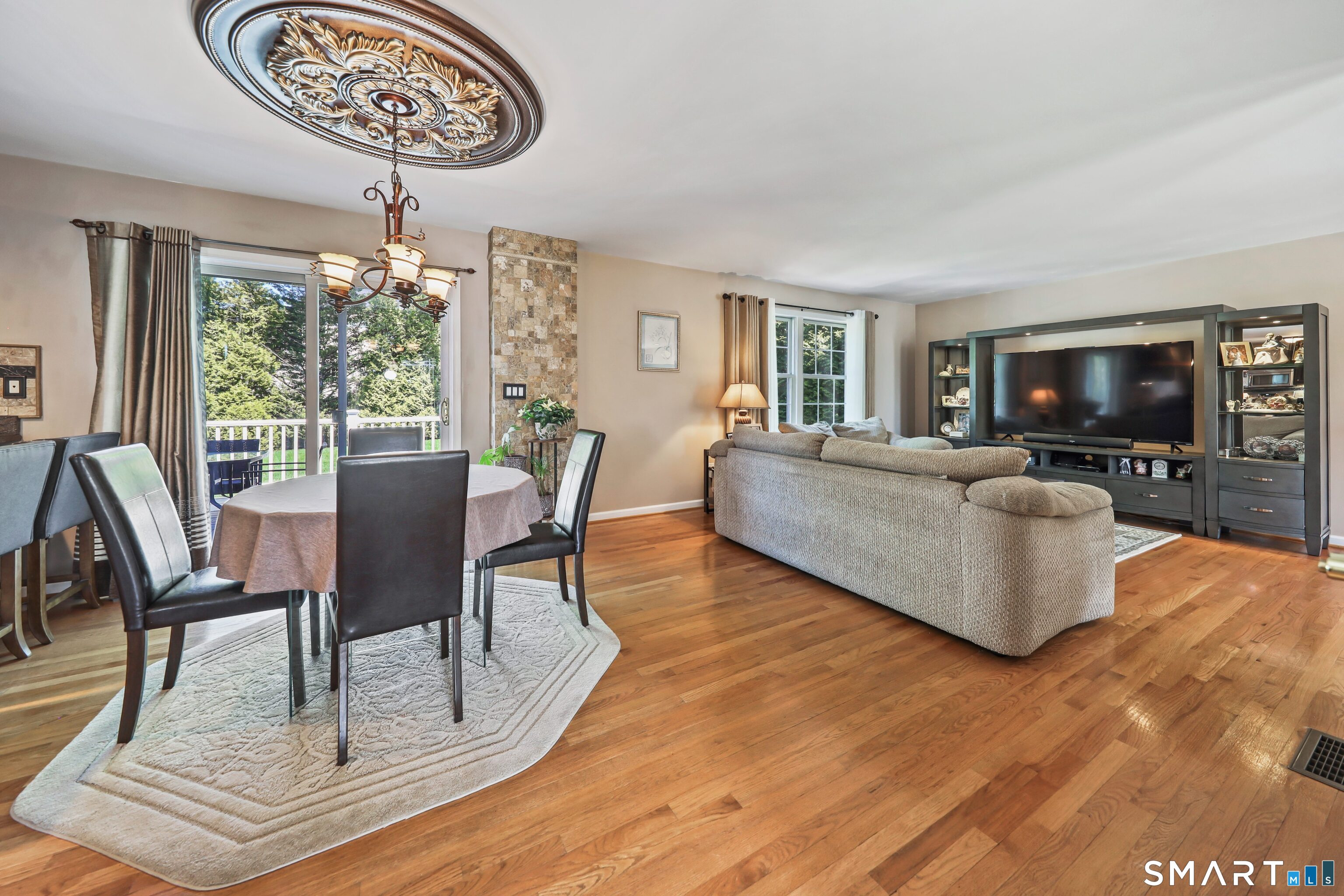 10 Fawn Meadow Drive Naugatuck CT 06770