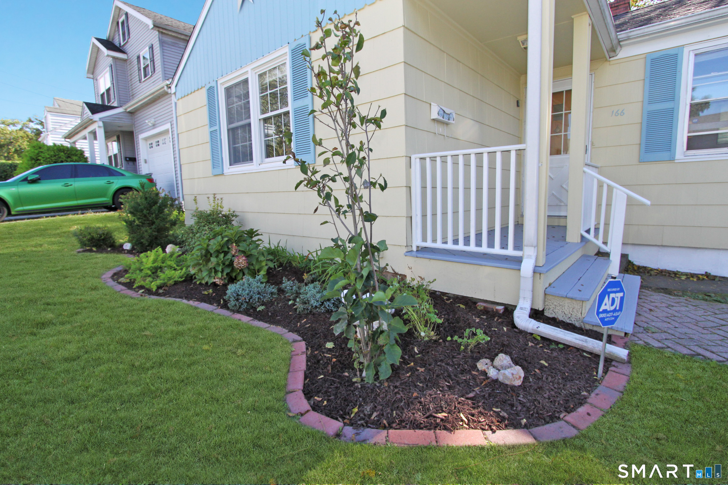 166 Laurel Street West Haven CT 06516