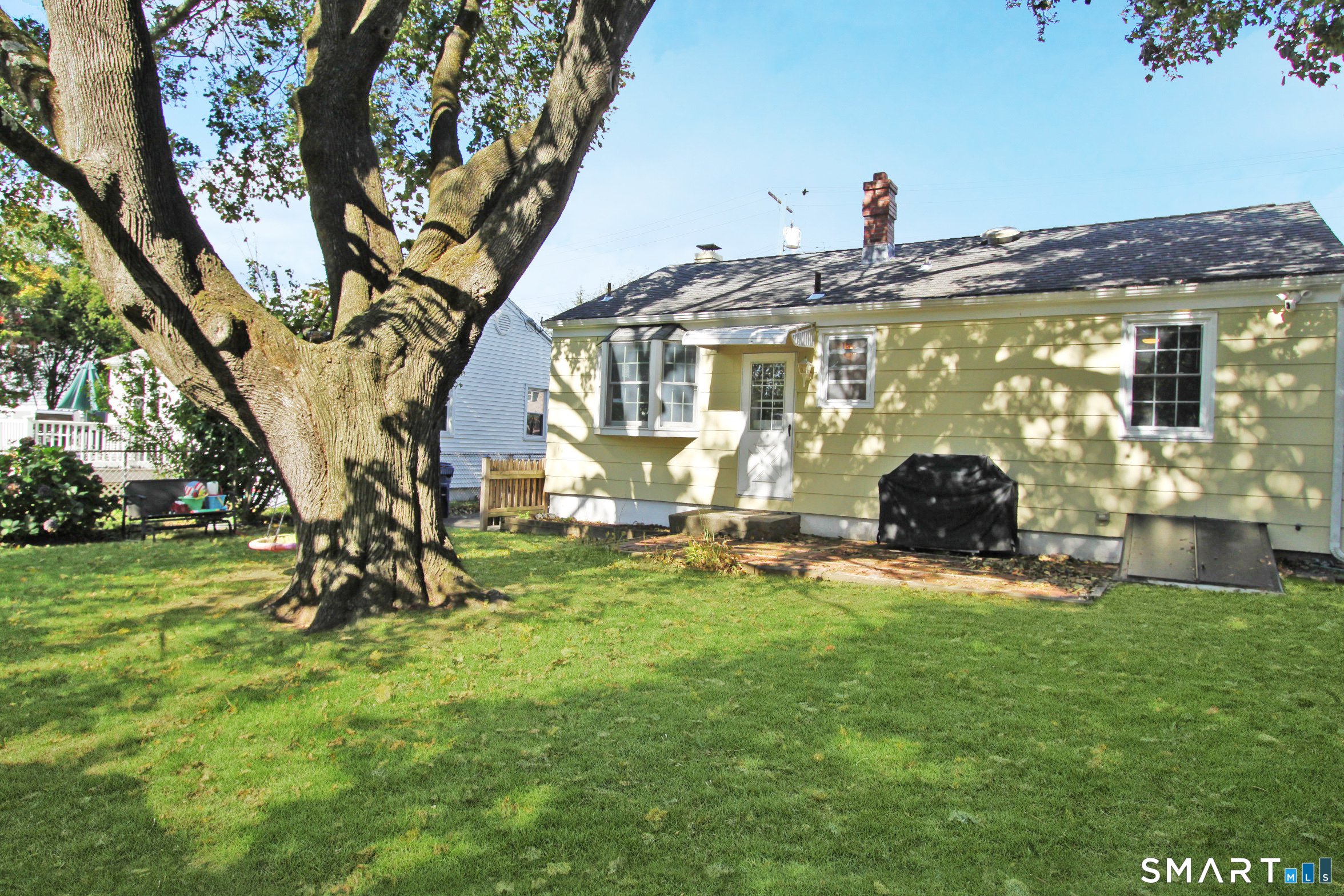 166 Laurel Street West Haven CT 06516