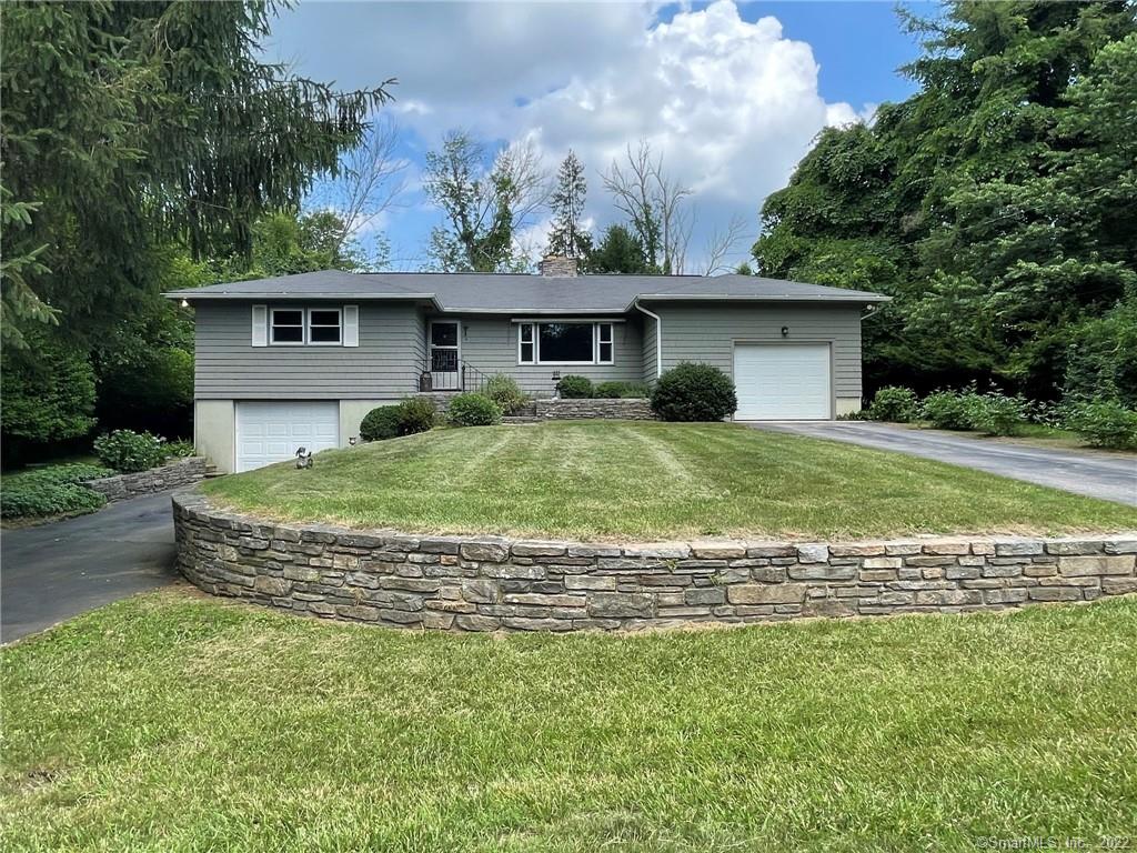 9 Dupont Lane Norwich CT 06360