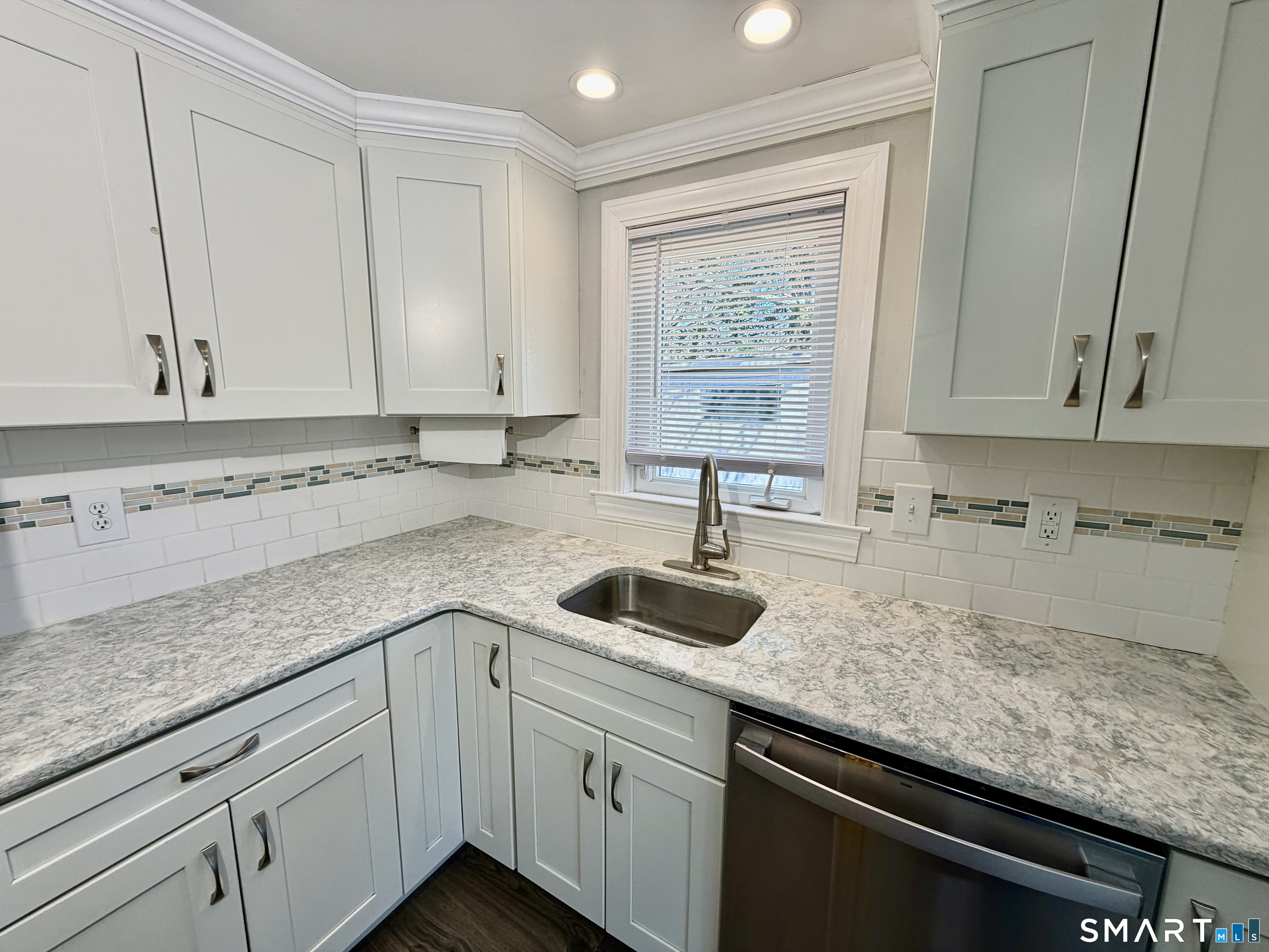 4 Anita Avenue Waterford CT 06385