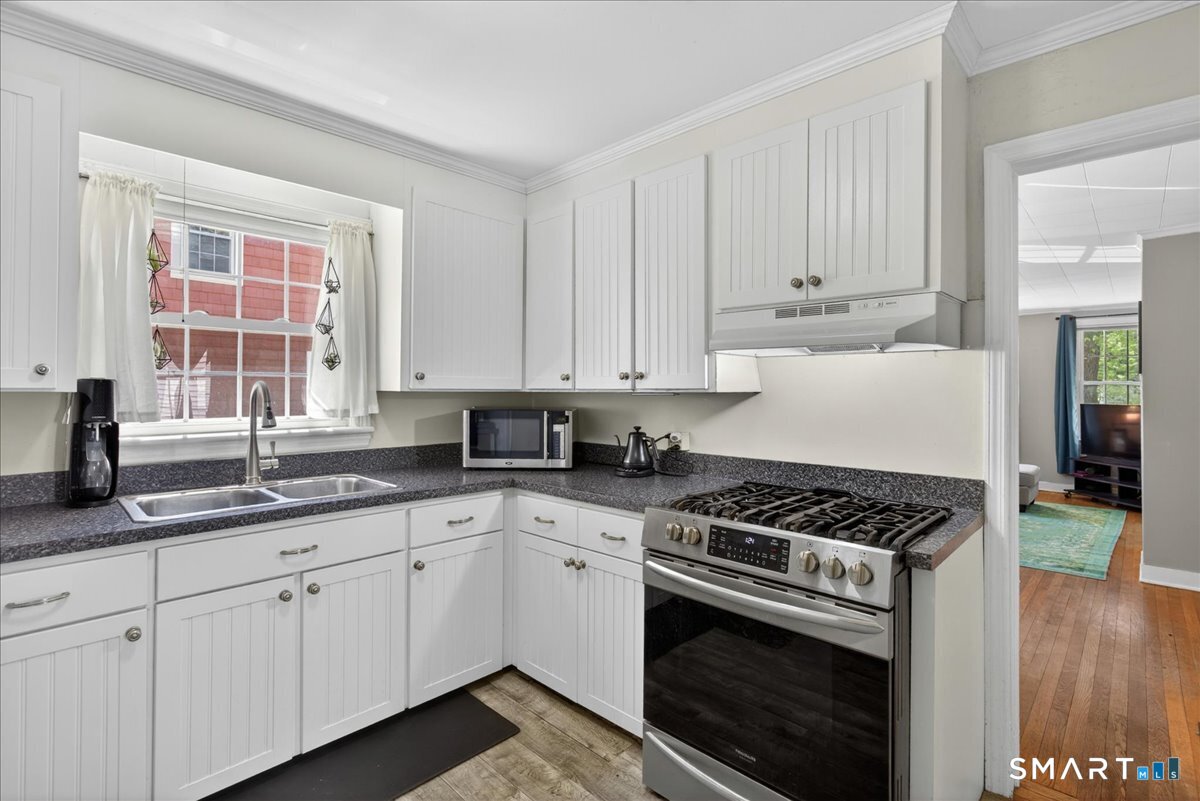 41 Barrett Street Hamden CT 06517