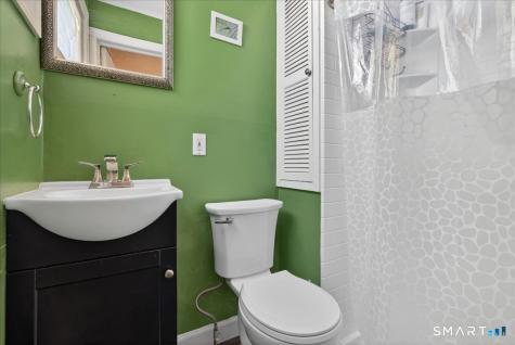 41 Barrett Street Hamden CT 06517