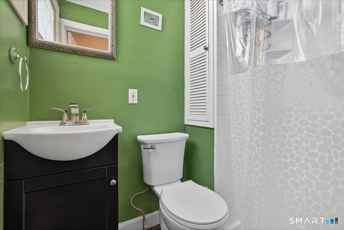 41 Barrett Street Hamden CT 06517