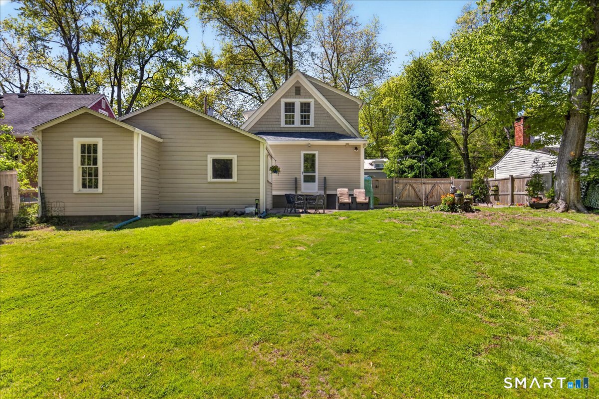 41 Barrett Street Hamden CT 06517