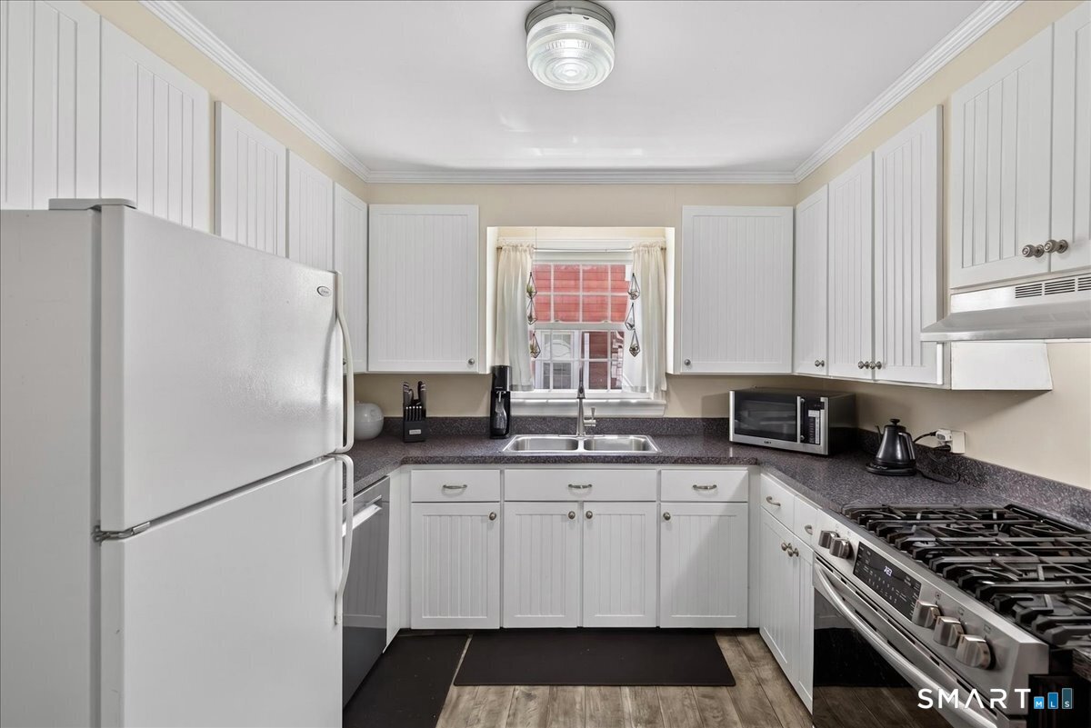 41 Barrett Street Hamden CT 06517