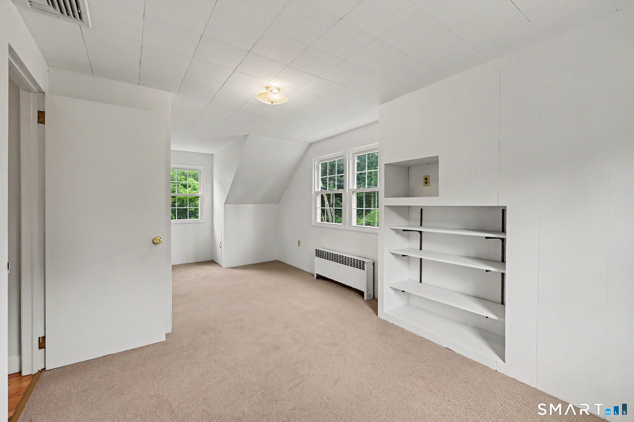 9 Old State Road Oxford CT 06478
