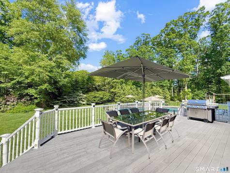 17 Danforth Drive New Canaan CT 06840