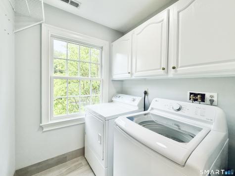 17 Danforth Drive New Canaan CT 06840