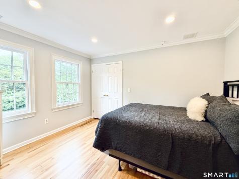 17 Danforth Drive New Canaan CT 06840