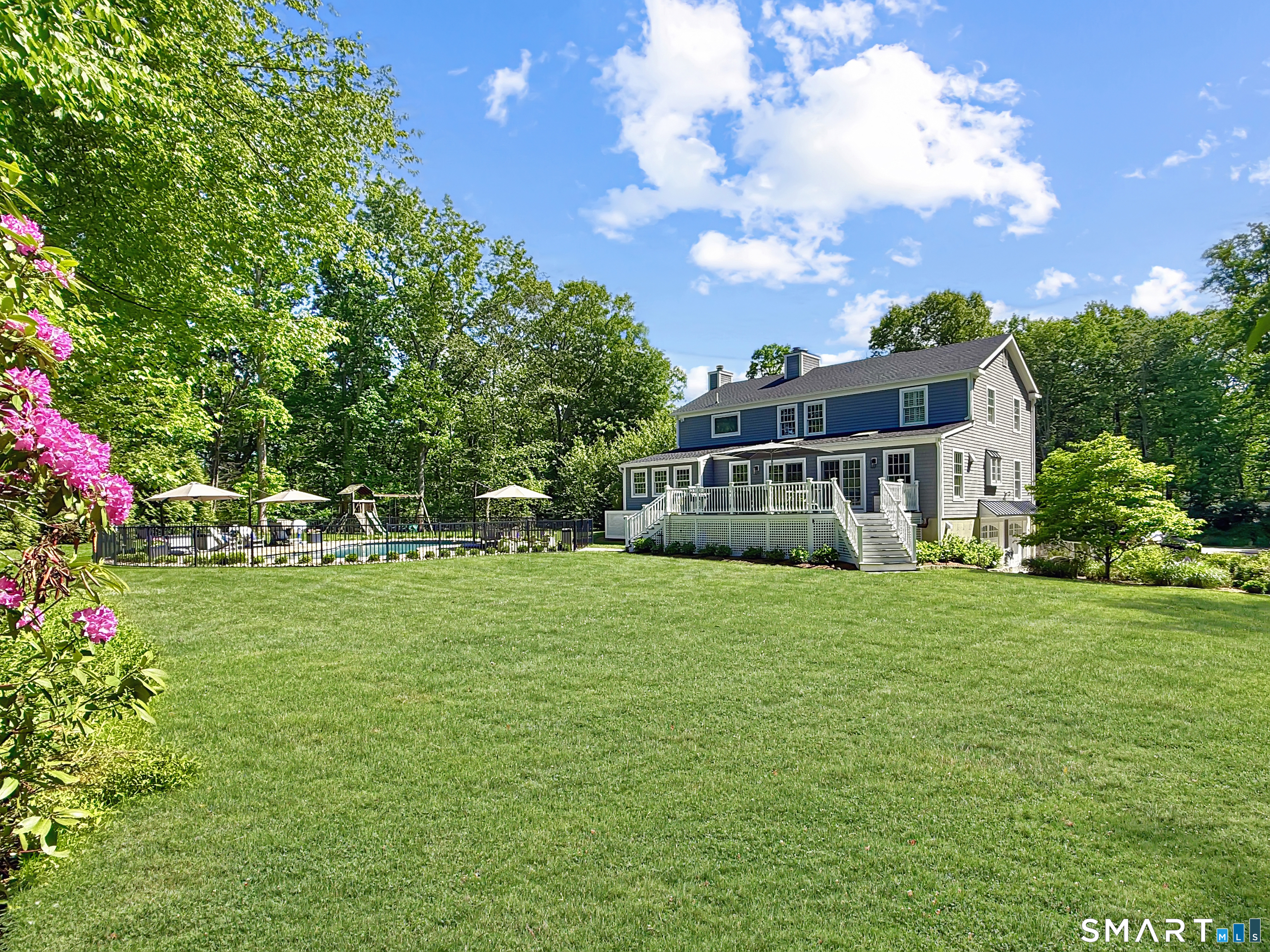 17 Danforth Drive New Canaan CT 06840