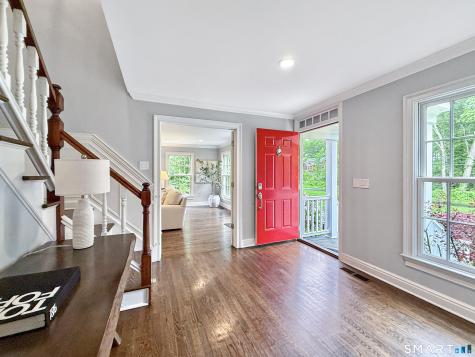 17 Danforth Drive New Canaan CT 06840