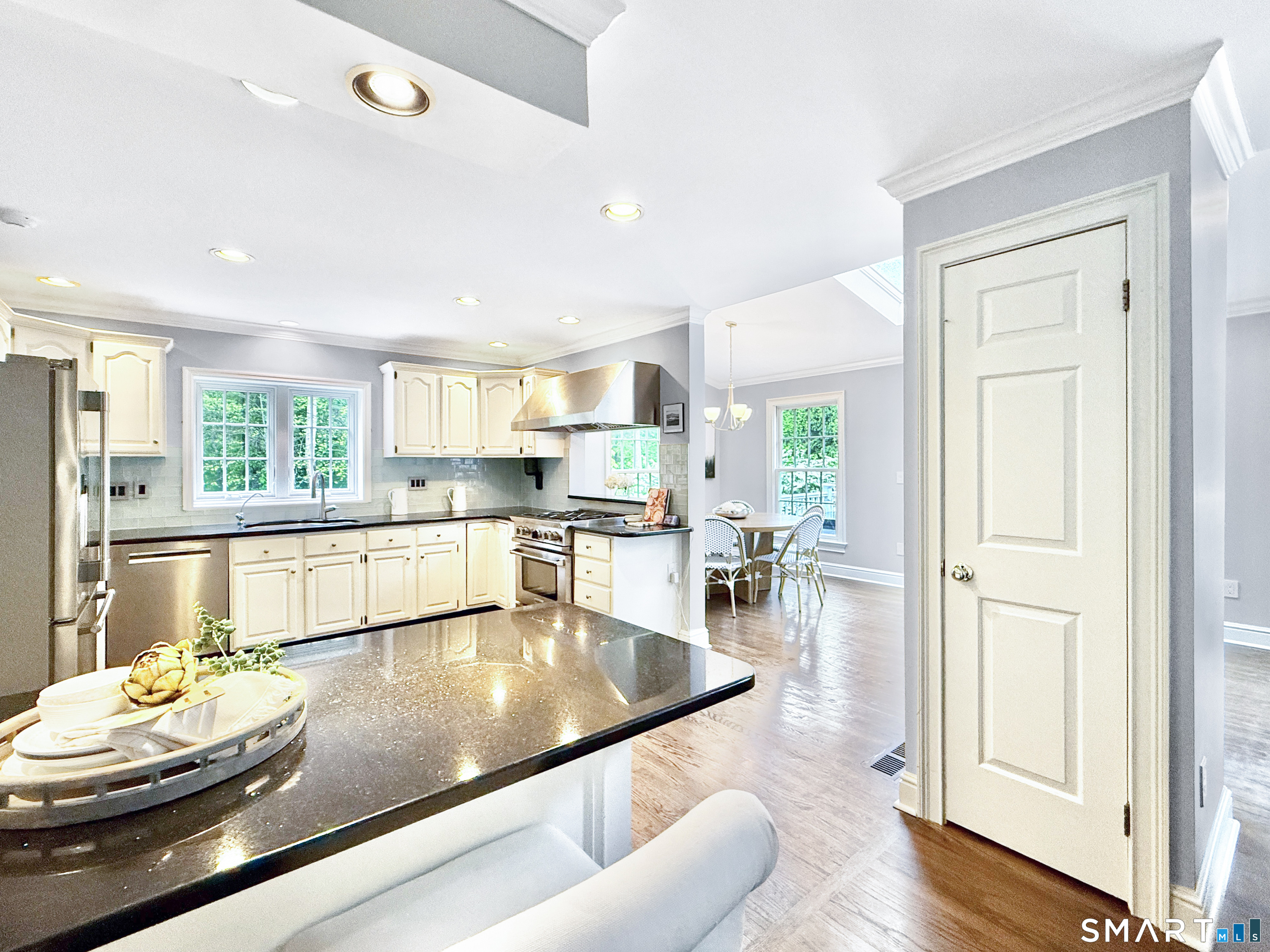 17 Danforth Drive New Canaan CT 06840